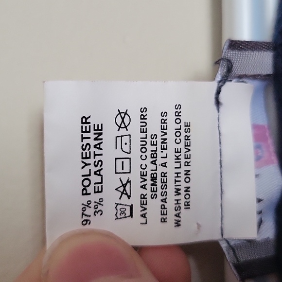 Classic Dark Navy Blue Short Sleeve Top – Stylish & Perfect for Any Occasion - Picture 3 of 5